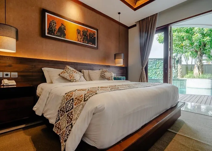 Отель Djabu Seminyak Денпасар