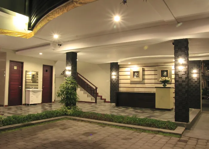Djabu Seminyak ホテル デンパサール
