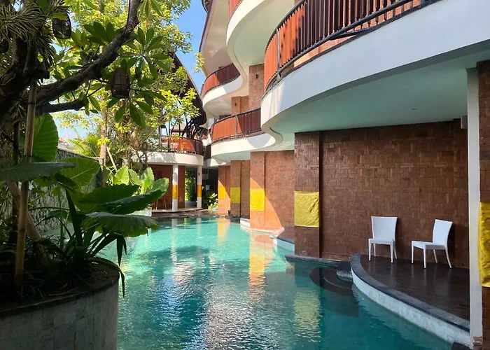Отель Djabu Seminyak Денпасар