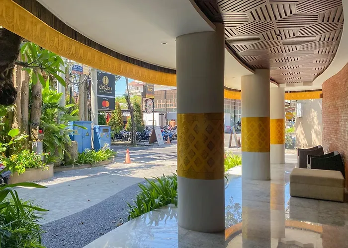 Djabu Seminyak Отель Денпасар