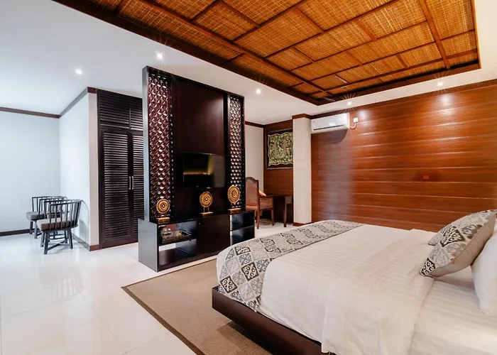 Отель Djabu Seminyak 4*